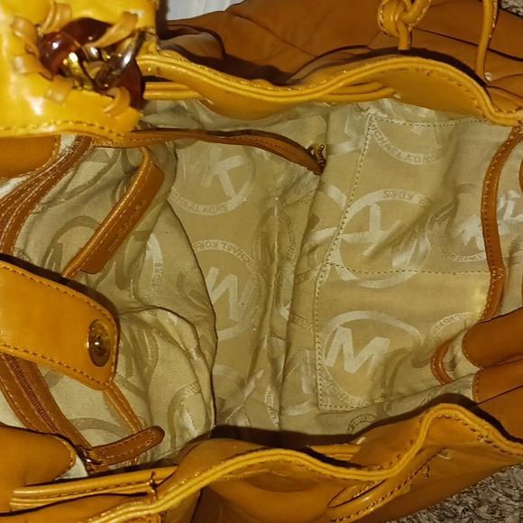 Authentic Vintage Michael KORS Shoulder Bag - Picture 4 of 7